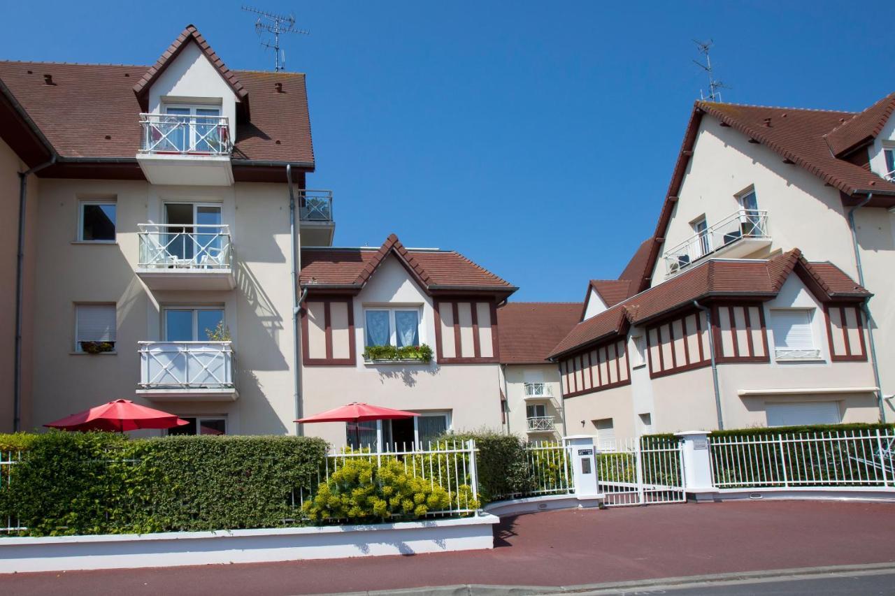 Appart Residence Proche Plage Avec Piscine Et Parking Couvert Prive Merville-Franceville-Plage Eksteriør bilde